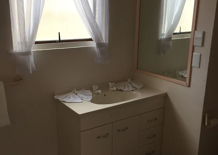 Boulevard Motel 3*