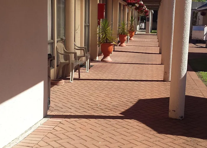 Motel Boulevard