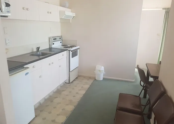 Boulevard Motel 3*