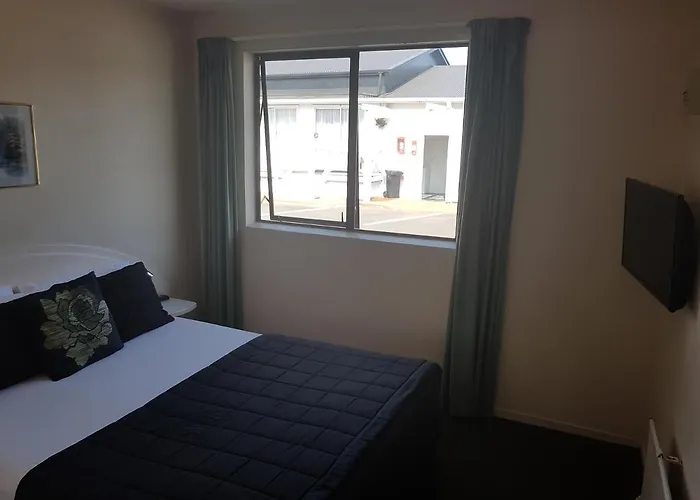Motel Boulevard 3*