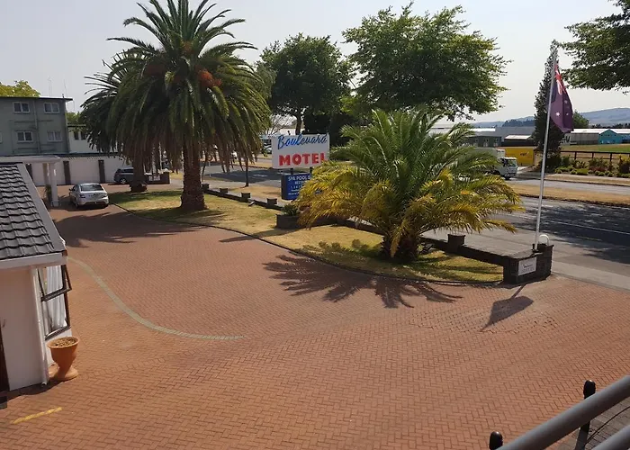 Motel Boulevard 3*